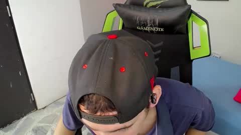 Snapshot of fernan_flow chatting on November 29, 2025, 2:47 am FERNANDO online show from November 29, 2025, 2:47 am