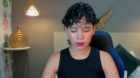 F E R N A N D A online show from February 11, 2025, 12:05 pm