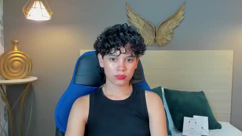 F E R N A N D A online show from February 11, 2025, 3:51 pm