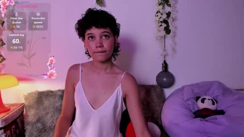 F E R N A N D A online show from September 8, 2025, 7:35 pm