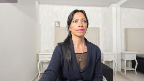 Fernanda  online show from April 7, 2026, 5:19 am