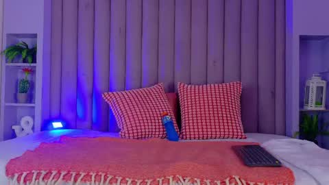 FERNANDA BROWN  online show from April 20, 2026, 7:26 pm