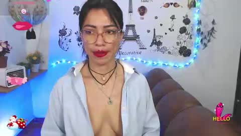 FernandaEloisa online show from January 9, 2025, 1:35 pm