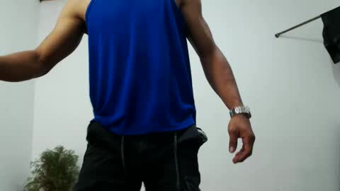fernandez_latinblack online show from December 23, 2024, 2:45 am