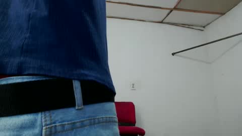 fernandez_latinblack online show from January 30, 2025, 4:37 am