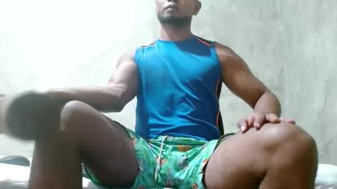 fernandez_latinblack online show from November 10, 2025, 12:59 pm