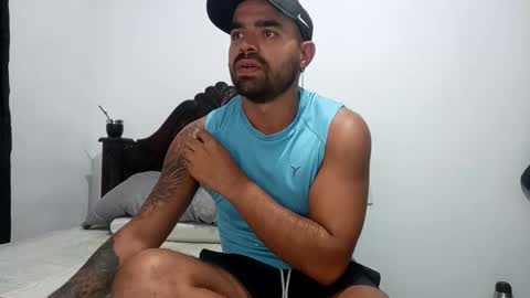 insta ferxx1210 Fercho online show from February 4, 2025, 2:17 am