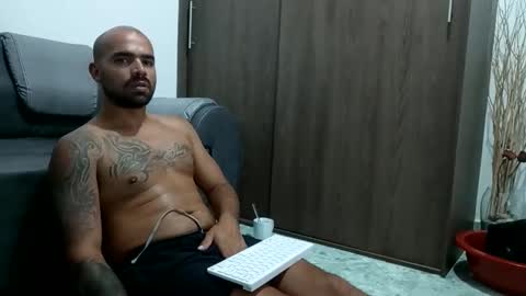 insta ferxx1210 Fercho online show from February 19, 2025, 2:33 am