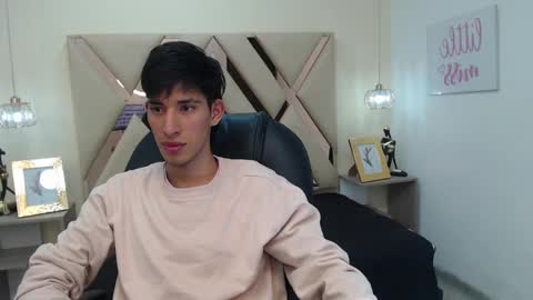 FER PHOENIX online show from February 12, 2025, 3:29 am