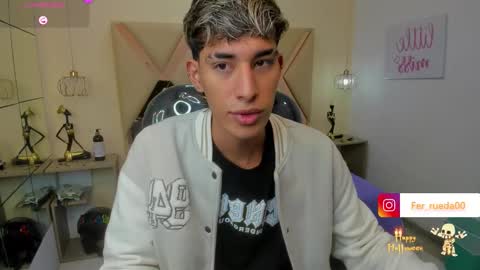 FER PHOENIX online show from November 2, 2025, 3:20 am