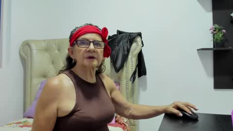 Marcela online show from February 26, 2025, 8:11 pm