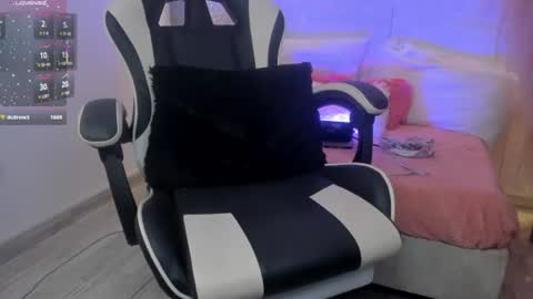 Fer  online show from July 23, 2026, 1:58 am