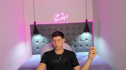 Fer and Rayder online show from October 16, 2025, 12:39 pm
