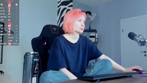 Rey online show from October 4, 2025, 11:52 am