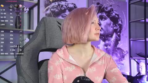 Rey online show from November 5, 2025, 5:35 pm