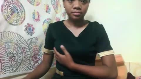 Snapshot of fetranialdy chatting on May 15, 2026, 7:04 am fetranialdy online show from May 15, 2026, 7:04 am
