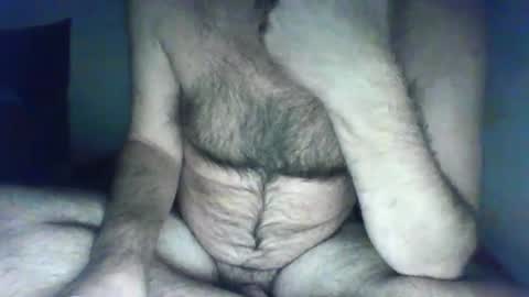 Snapshot of feyo123 chatting on December 17, 2024, 8:21 pm Beachmancan online show from December 17, 2024, 8:21 pm