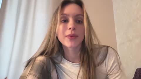 Lisa online show from February 3, 2025, 8:57 am