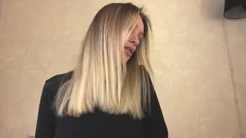 Lisa online show from December 19, 2025, 9:27 am