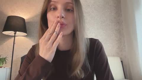 Lisa online show from February 11, 2026, 7:57 am