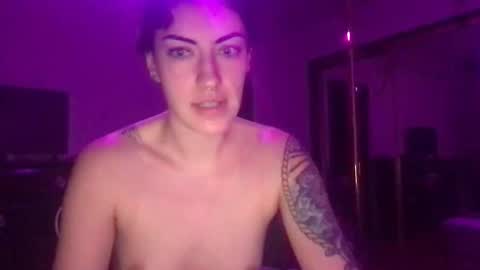 fgsammie online show from December 2, 2025, 2:06 am