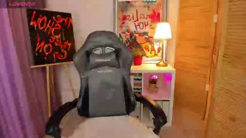 Snapshot of fiamoory chatting on February 3, 2025, 1:30 am fiamoory online show from February 3, 2025, 1:30 am