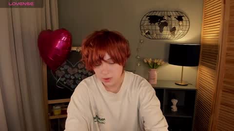 Snapshot of fiamoory chatting on February 11, 2025, 4:33 am fiamoory online show from February 11, 2025, 4:33 am