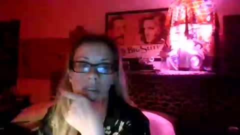Snapshot of fidelity77 chatting on September 30, 2025, 8:08 am fidelity77 online show from September 30, 2025, 8:08 am