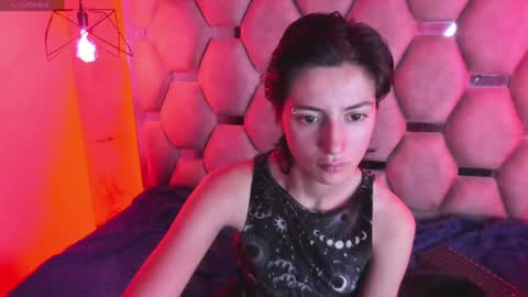   online show from February 2, 2025, 1:19 pm