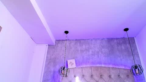   online show from November 8, 2025, 11:54 am