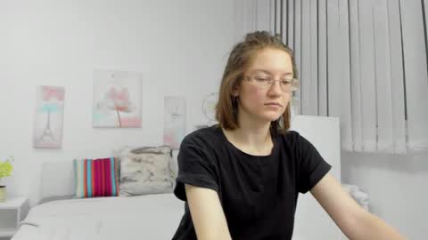 Mary online show from February 17, 2025, 1:25 am