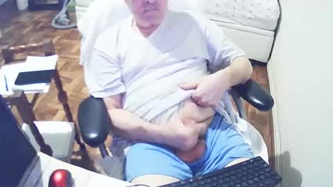 filhober online show from January 15, 2025, 1:02 am