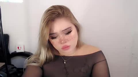  Angela  DONT FORGET TO FOLLOW AND GIVE ME APPRECIATION online show from September 12, 2025, 1:38 am