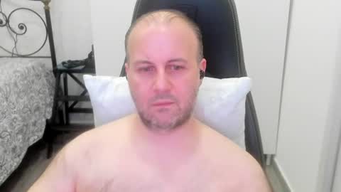 filippo12356 online show from June 17, 2026, 11:05 pm
