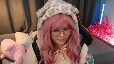 - online show from February 20, 2026, 11:32 am