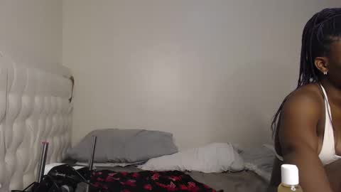 melanie online show from September 20, 2025, 12:11 am