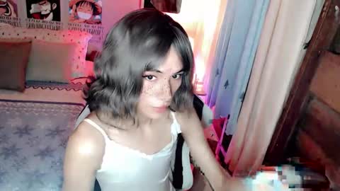 Snapshot of fineboii_rey18 chatting on February 26, 2026, 6:23 am fineboii_rey18 online show from February 26, 2026, 6:23 am