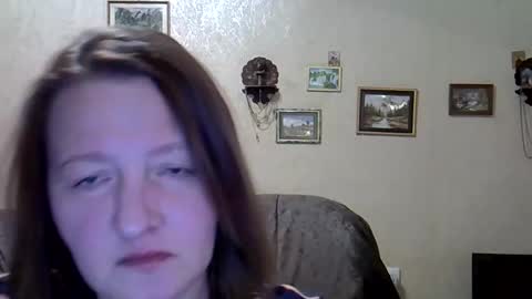 finika_say online show from November 7, 2025, 3:34 pm