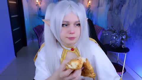 fiora online show from December 26, 2024, 3:10 pm