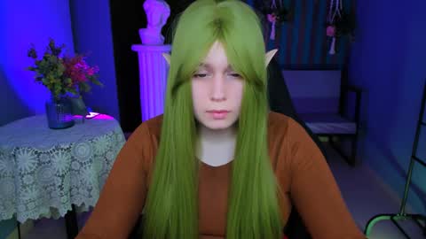 fiora online show from January 26, 2025, 8:03 am