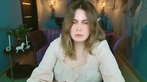 fiora online show from February 23, 2025, 2:25 pm