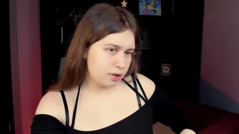 fiora online show from February 1, 2026, 7:51 am