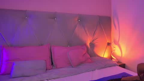 Fiorela Lenin  online show from January 14, 2025, 3:36 pm