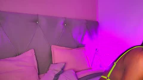 Fiorela Lenin  online show from February 3, 2025, 7:00 pm