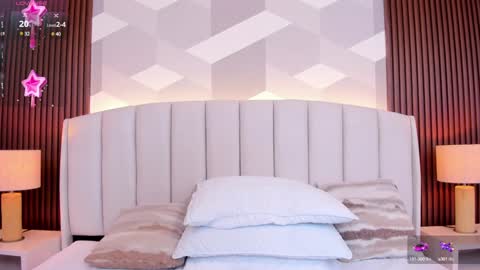 Snapshot of fiorella_milf_ chatting on December 3, 2024, 8:06 pm Catherine Lynn online show from December 3, 2024, 8:06 pm