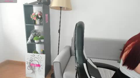 Snapshot of fire_emily chatting on June 21, 2026, 1:19 am fire_emily online show from June 21, 2026, 1:19 am