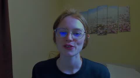 Snapshot of fire_luna chatting on July 4, 2026, 7:09 pm fire_luna online show from July 4, 2026, 7:09 pm