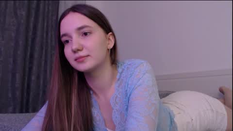 fireflies_fly_ online show from February 27, 2026, 7:47 pm