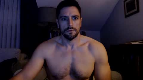 Snapshot of fitandgutfucker chatting on May 19, 2026, 9:32 pm fitandgutfucker online show from May 19, 2026, 9:32 pm