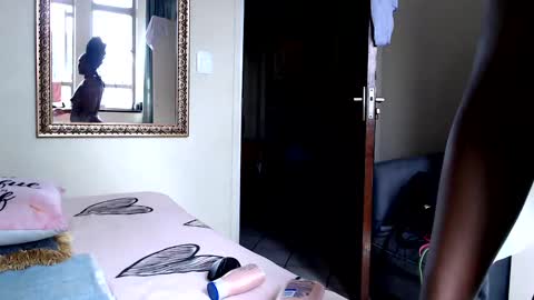 Snapshot of fitblair66_ chatting on January 27, 2025, 12:48 pm fitblair66_ online show from January 27, 2025, 12:48 pm